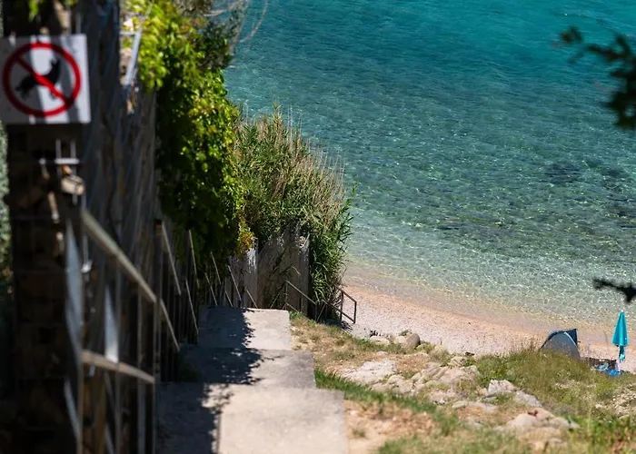 Seaview Family Dubrava * Pag Town